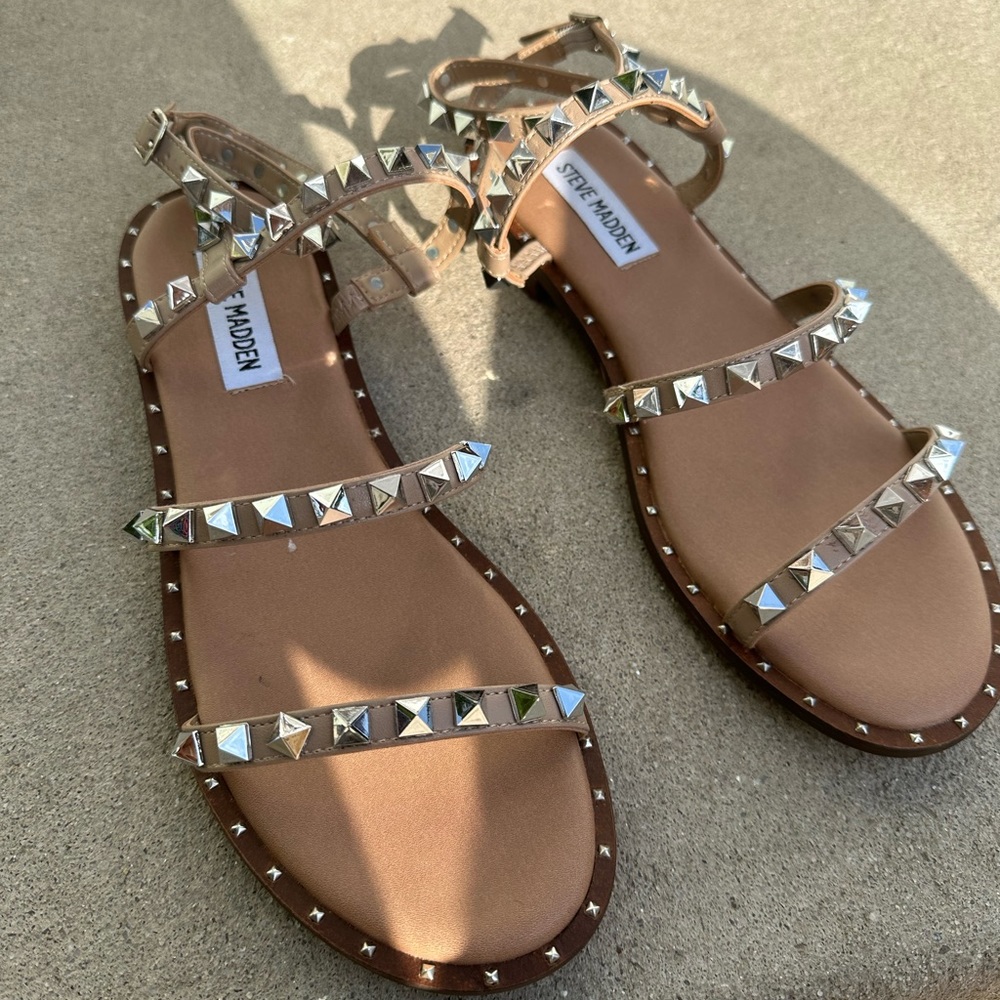 Steve Madden sandals new size 7.5